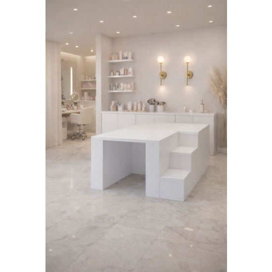 Podest do pedicure z miejscem na nogi